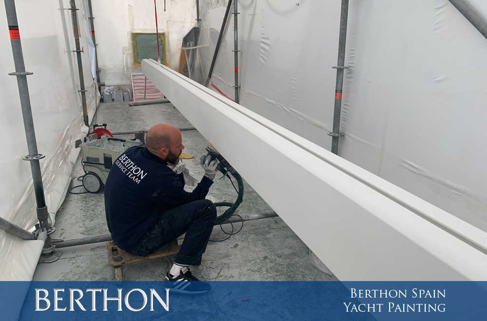 Berthon Spain gets the Yacht Paints Out